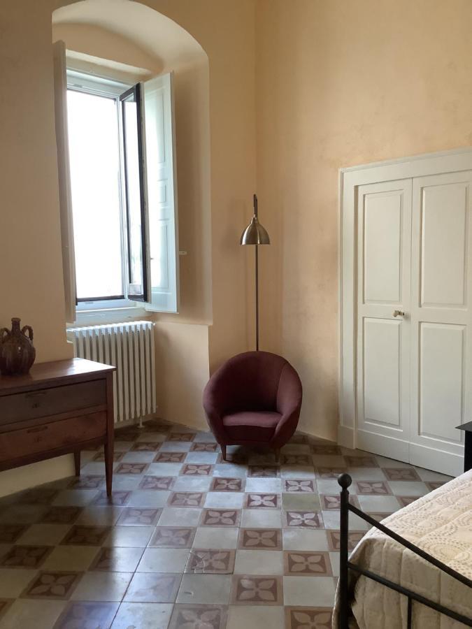 ナルド Palazzo Cariddi Bed & Breakfast エクステリア 写真