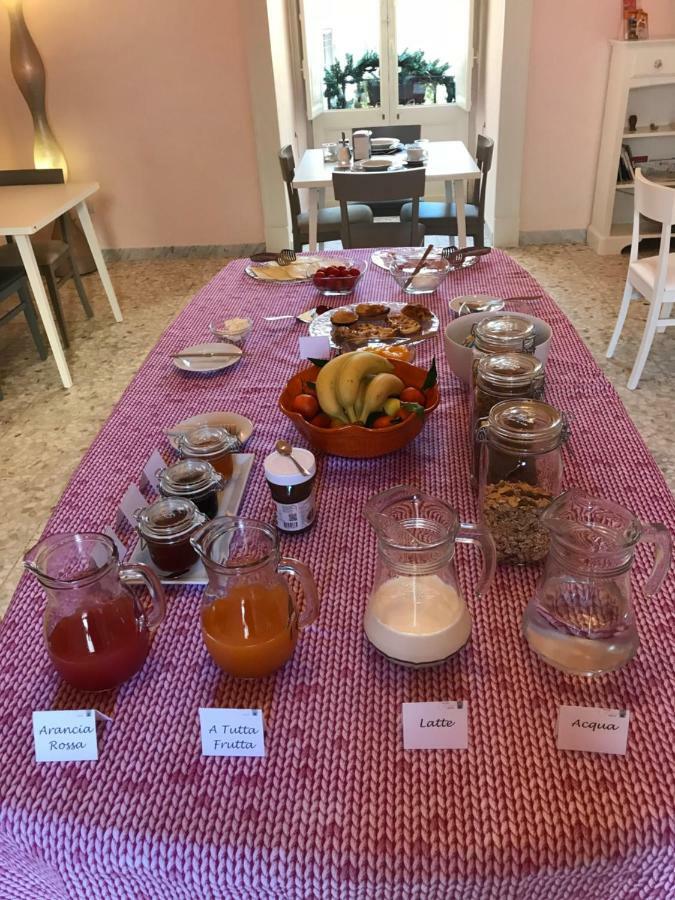 ナルド Palazzo Cariddi Bed & Breakfast エクステリア 写真