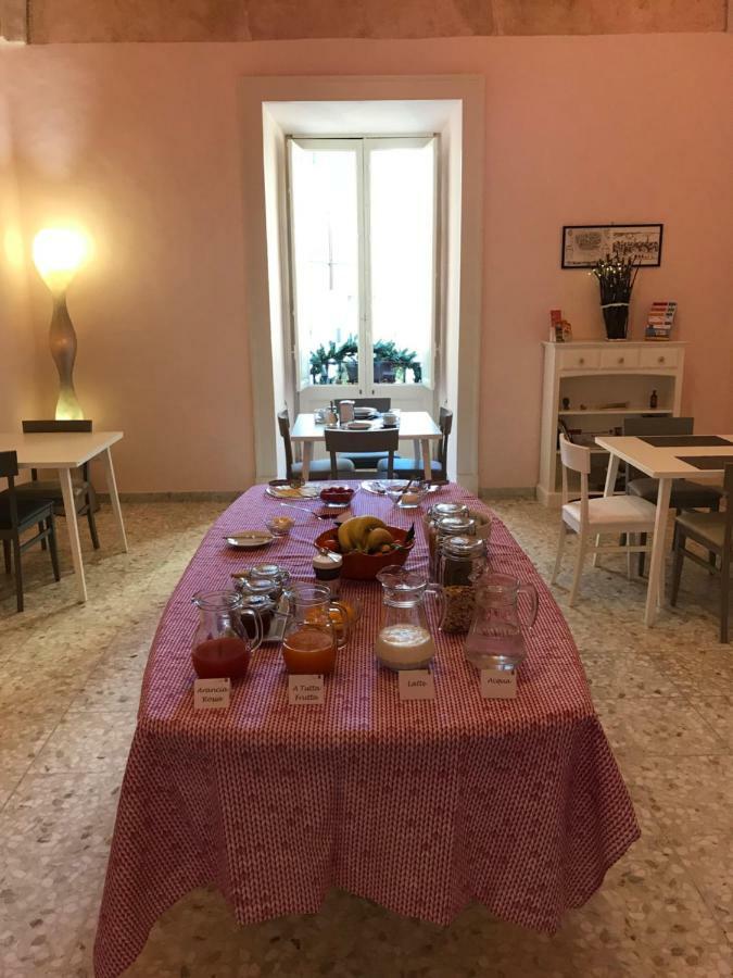 ナルド Palazzo Cariddi Bed & Breakfast エクステリア 写真